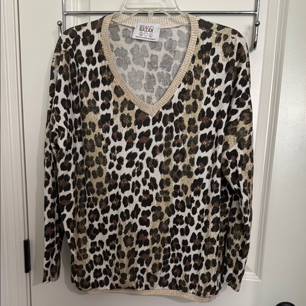 Brand Bazar Rare V-Neck Sweater in Black and Brown cheetah